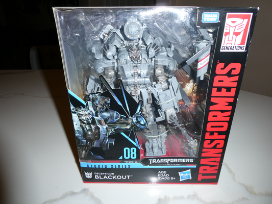 TRANSFORMERS STUDIO SERIES BLACKOUT #08