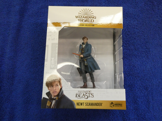 FANTASTIC BEASTS NEWT SCAMANDER FIGURE